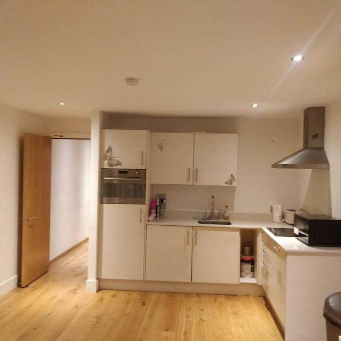 Appartement Modern, Centre 1 Bed, Ground Floor *