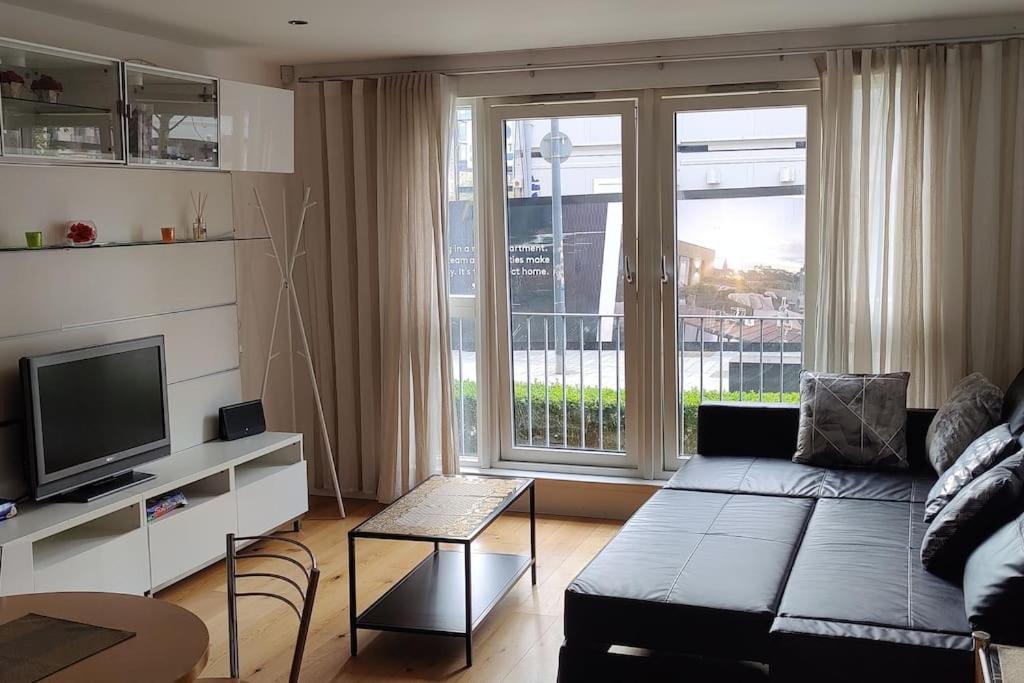 Modern, Centre 1 Bed, Ground Floor Appartement *