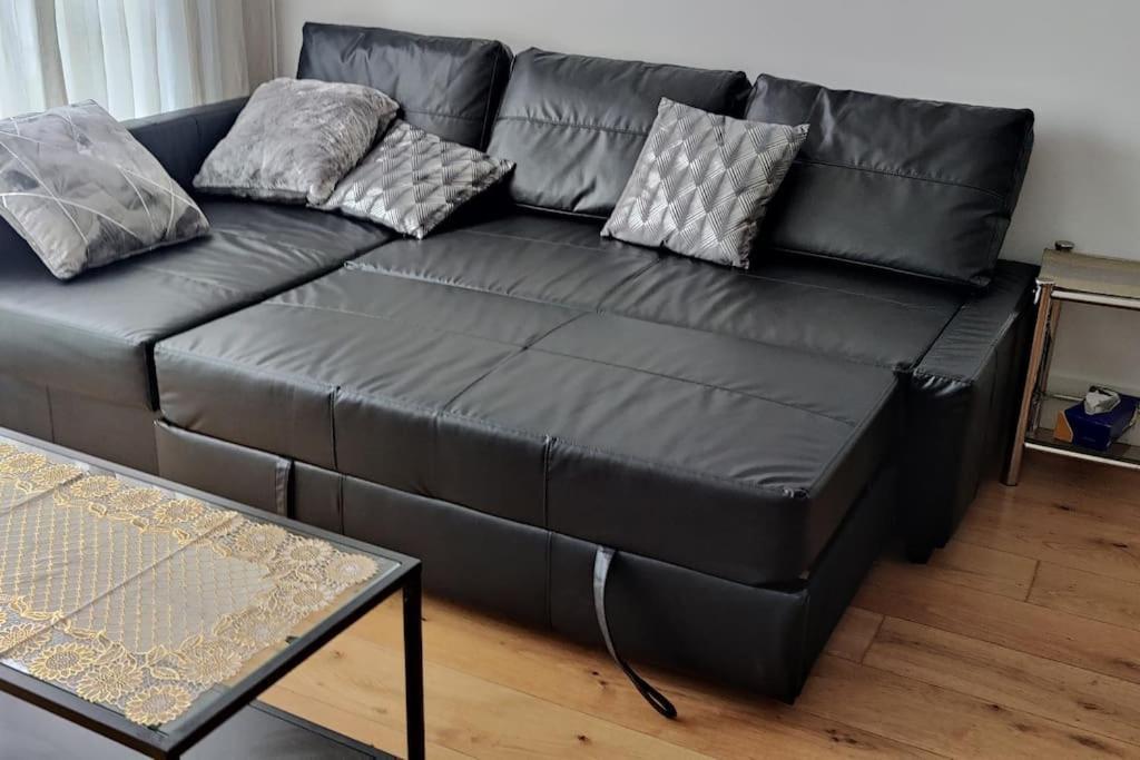 Modern, Centre 1 Bed, Ground Floor Édimbourg