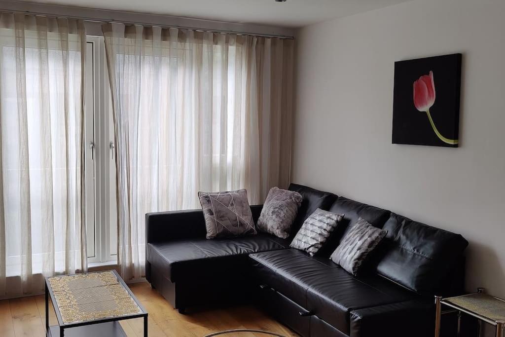 Appartement Modern, Centre 1 Bed, Ground Floor *